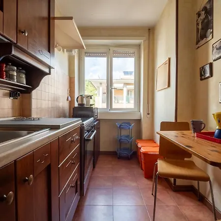 Rialto Vatican Museums Apartment *