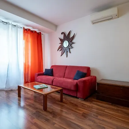Rialto Vatican Museums Apartment *