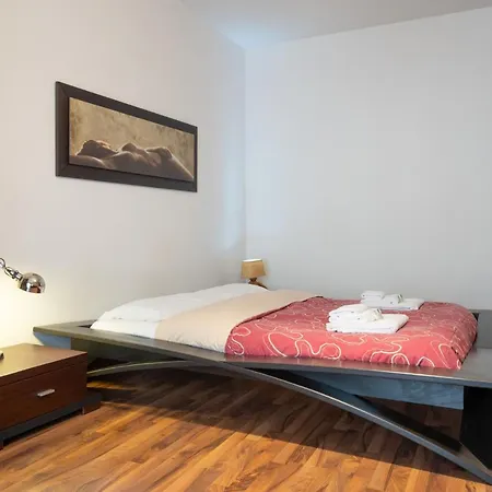 Rialto Vatican Museums Apartment *
