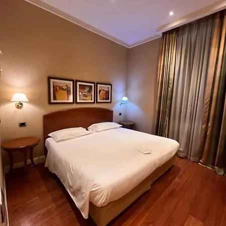 Lh Lloyd 3* Rome