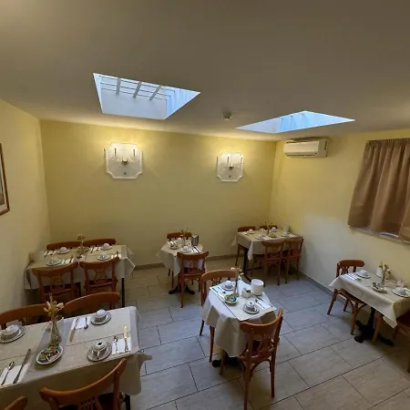 Hotel Romantica 3*