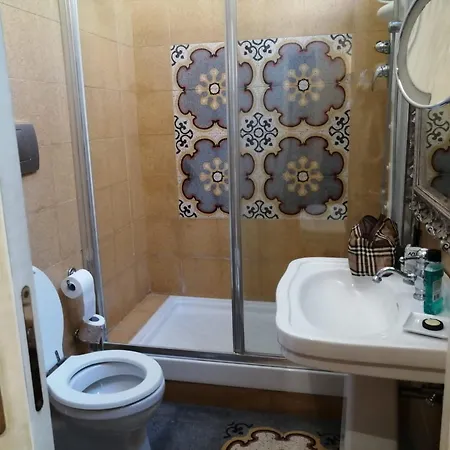 Aventino 3* Rome