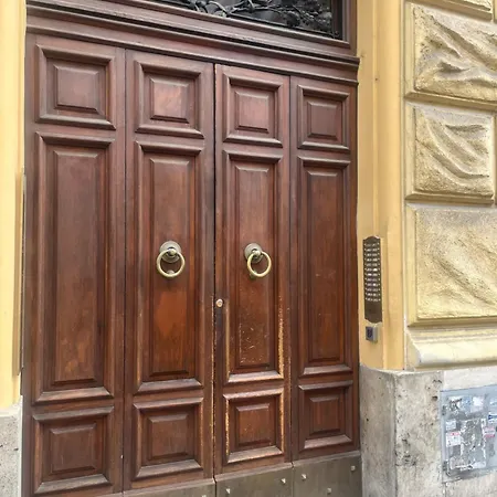 Nocleg ze śniadaniem At Your Place 3*