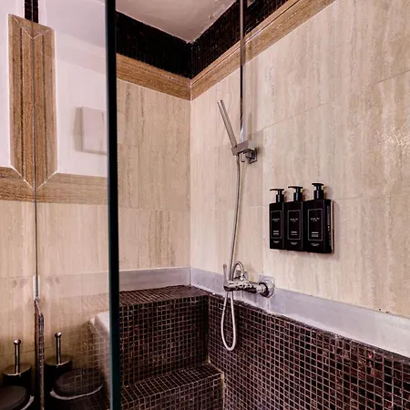 Piazza Farnese Luxury 2* Rome