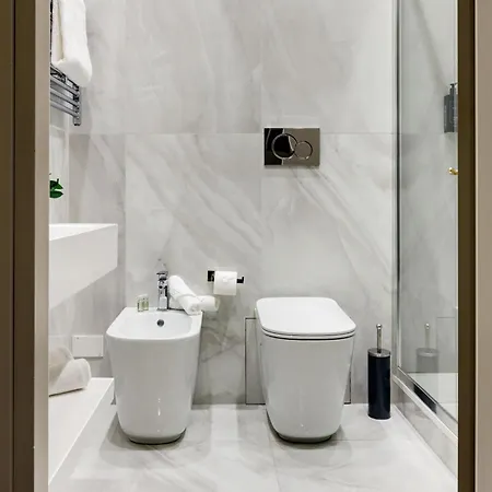 Piazza Farnese Luxury 2*