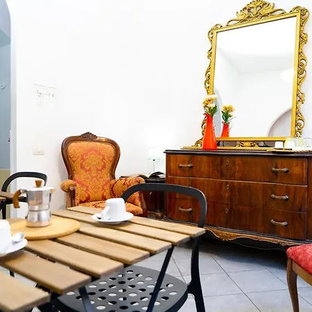 Salotto Piramide Bed & Breakfast
