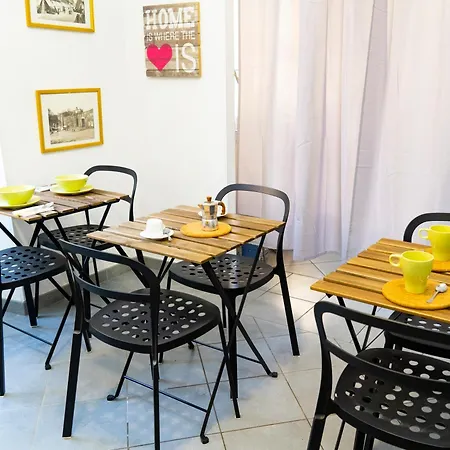 Salotto Piramide