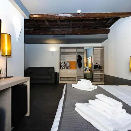 Relais Santa Maria Maggiore Bed & Breakfast