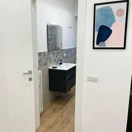 Pm 34 Viale Imperatore Guest House - 50 Mt From Metro San Paolo