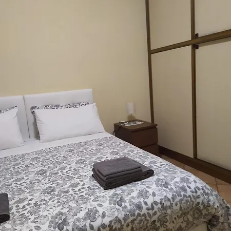 Confortevole, Con Parcheggio Gratuito Apartment *