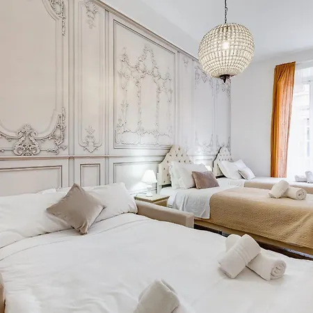 Spanish Square - Romedreamhome *