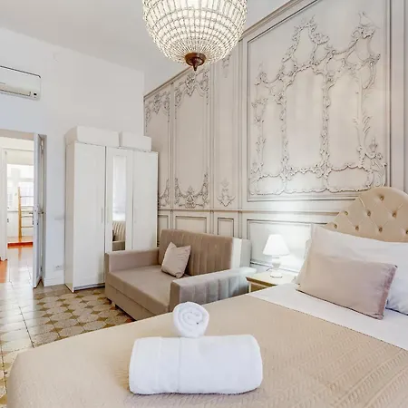 Apartment Spanish Square - Romedreamhome