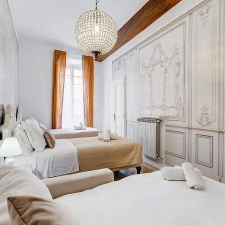 Apartment Spanish Square - Romedreamhome *