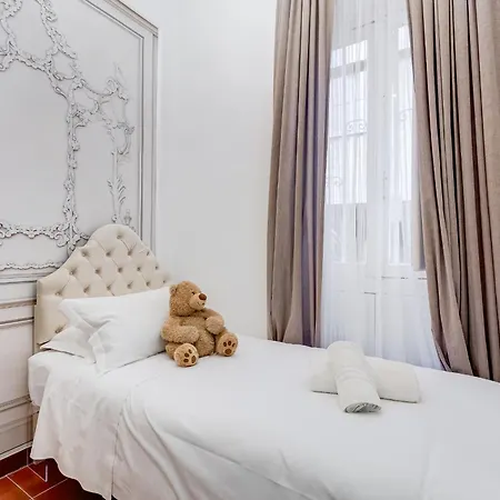 Spanish Square - Romedreamhome Apartment