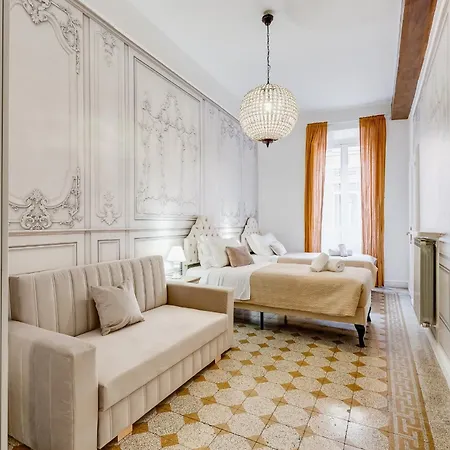Spanish Square - Romedreamhome *