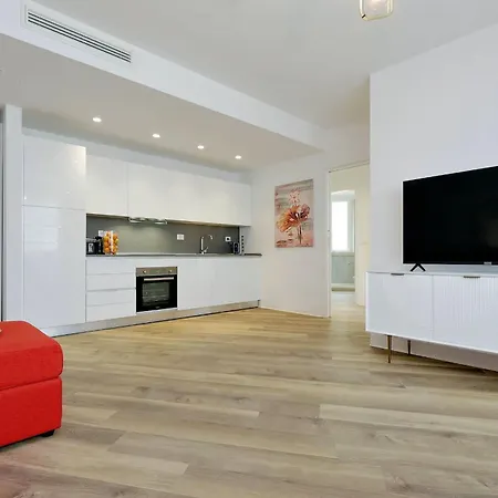 La Flavia Design By Halldis Rome