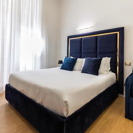 Cavour Luxury - Lr Collection Guest house *