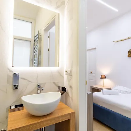 Cavour Luxury - Lr Collection Guest house