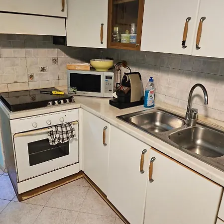 Licheni House * Roma