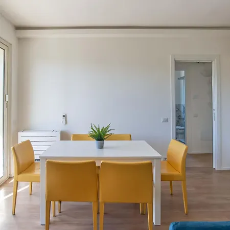 Tre Fontane Apartment *