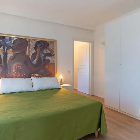 Tre Fontane Apartment *