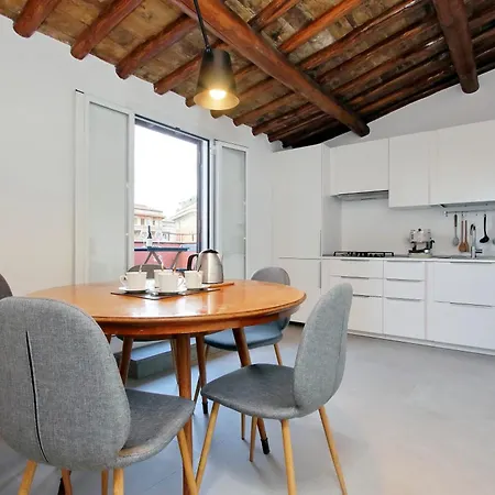 Torre Argentina Apartment *