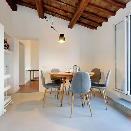 Torre Argentina Apartment