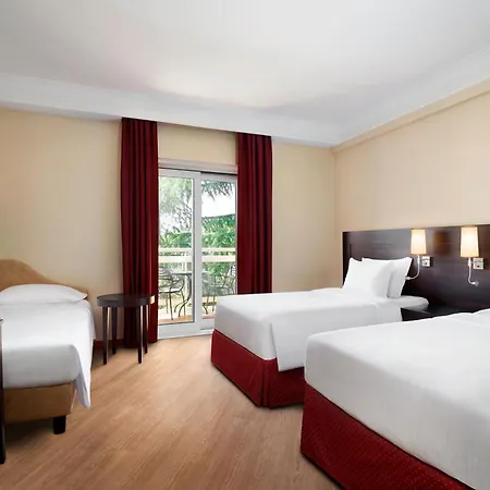 Courtyard By Marriott Central Park 4* Rome