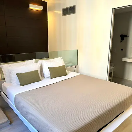Hotel Navona 2*