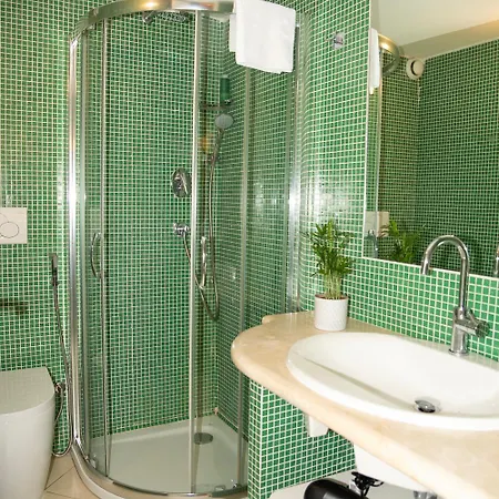 House Domusella * روما