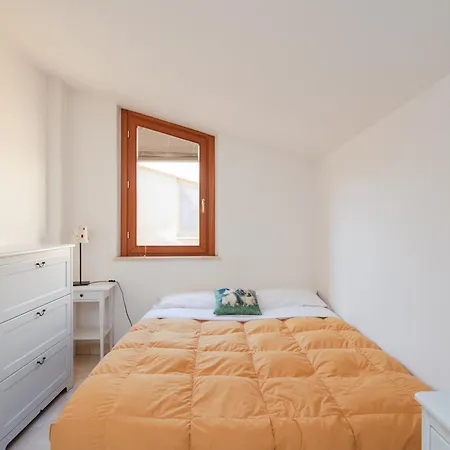 Apartment Eur Moravia Attico Panoramico Con Terrazzo, Fino A 5 Ospiti