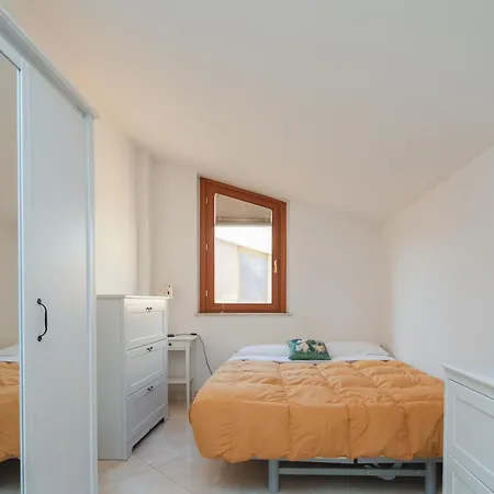Apartment Eur Moravia Attico Panoramico Con Terrazzo, Fino A 5 Ospiti