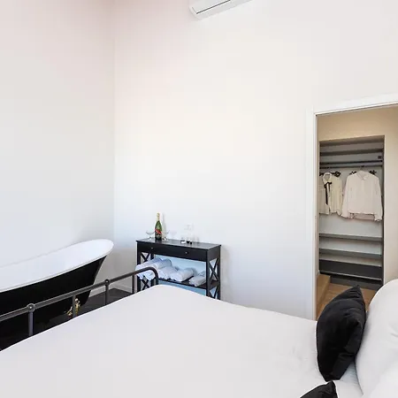 Apartment Colosseo View Atmosphere By In