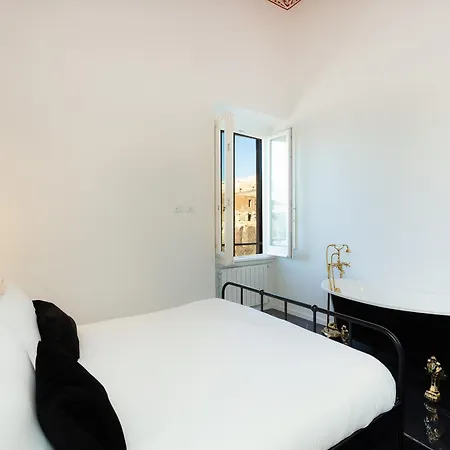 Apartment Colosseo View Atmosphere By In *