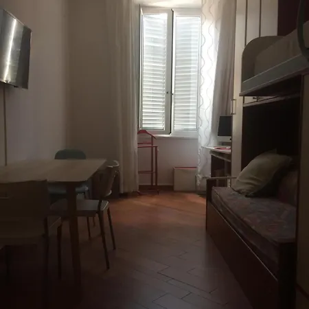 Guest Art Bed & Breakfast *