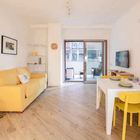 Corte Trastevere Giallo Coworking, Rooftop&fitness * Roma