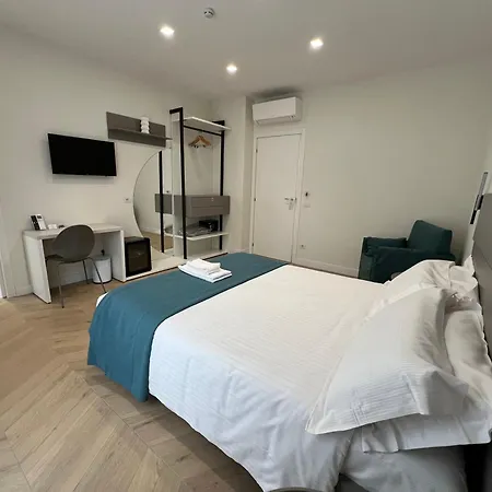 Vittoria's Luxury Guest house