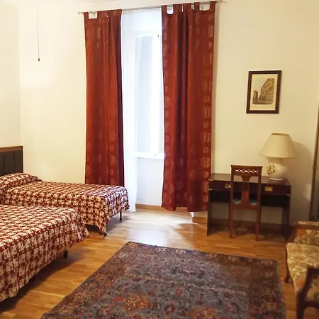 Center, Rione Monti, Apartment