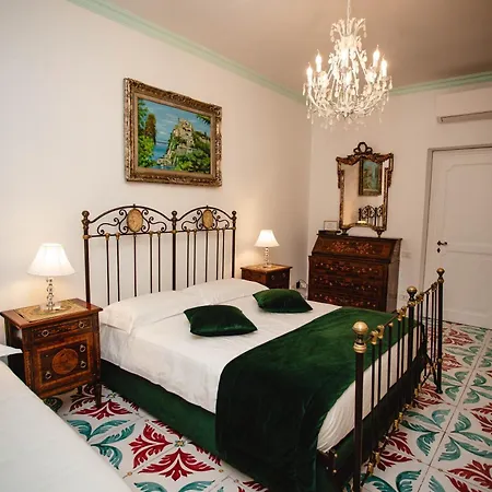 Delfini Trevi House 招待所 罗马