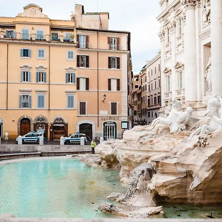招待所 Delfini Trevi House