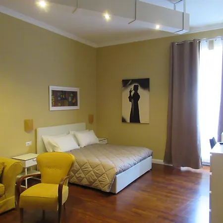 Imperial Forum Relais *