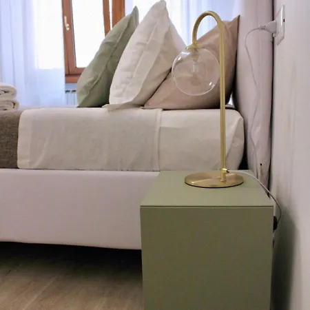 Cozy Close To The Center Apartament