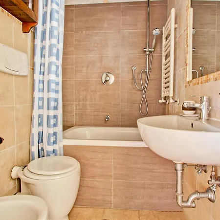 Campo De Fiori - Loft In Originario Anfiteatro * Rome