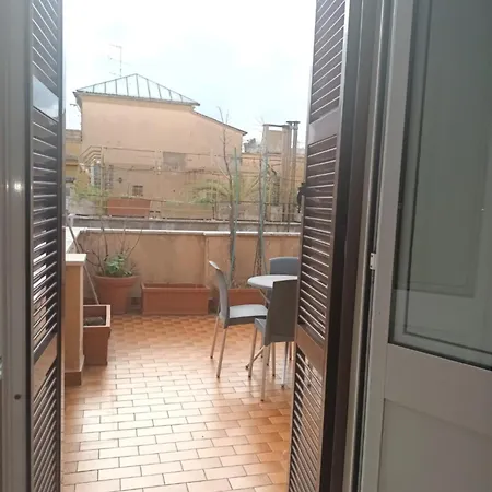 Lazzari 2*