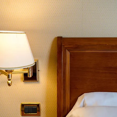 Hotel Oceania 2*