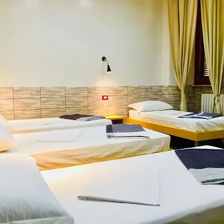 Legends Hostel *