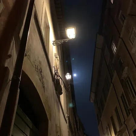 Apartment Old Monserrato In Campo De' Fiori Rome