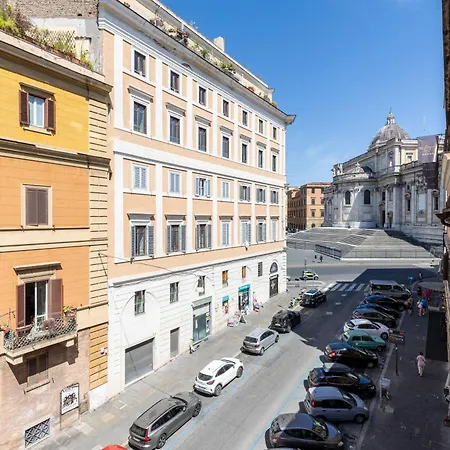 151 - Center Roma