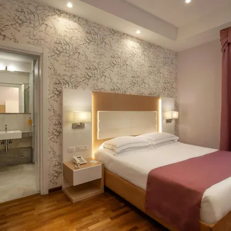 Diana Roof Garden Hotel 4*