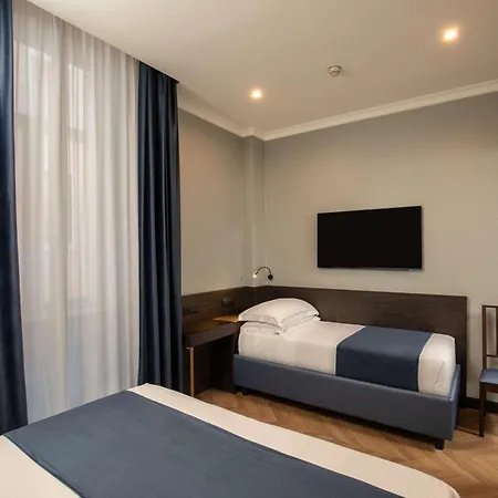 Diana Roof Garden Hotel 4*